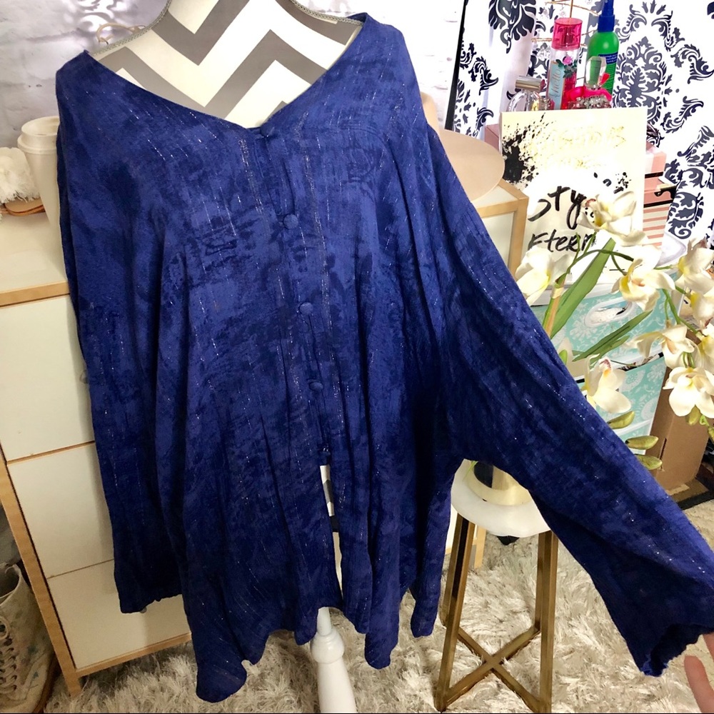 Casual Corner Top - image 5